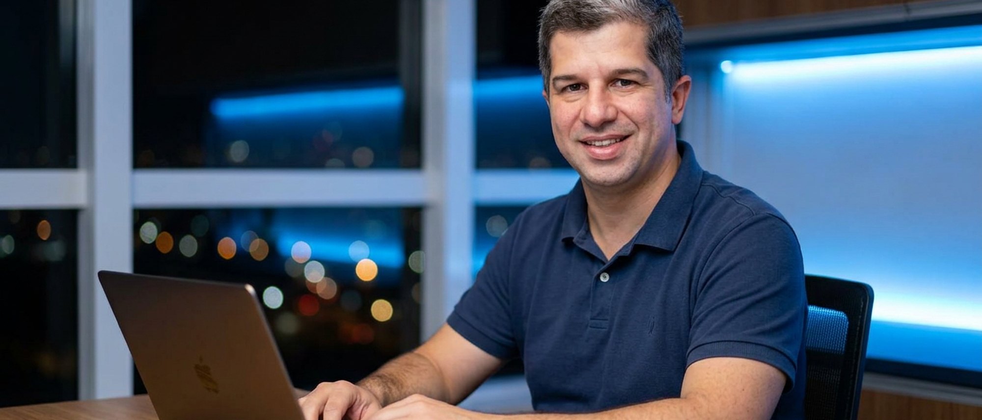Modelo home-based: profissional atende as PMEs da sua região a partir de casa ou coworking